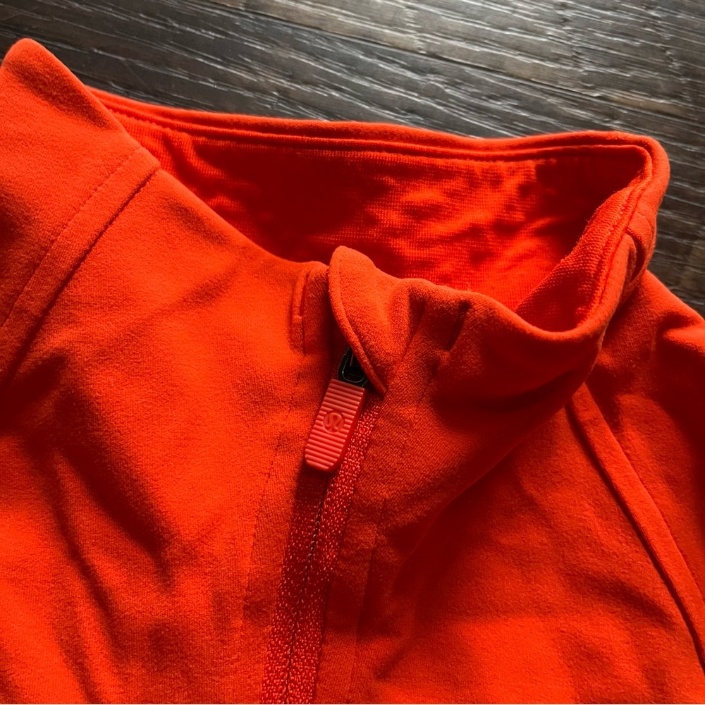 Lululemon Athletica W3FRU cropped define jacket in a bold orange color Sz 4 - Picture 2 of 10